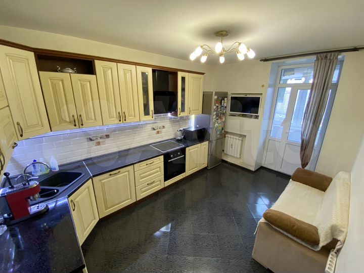 2-к. квартира, 66,9 м², 17/17 эт.