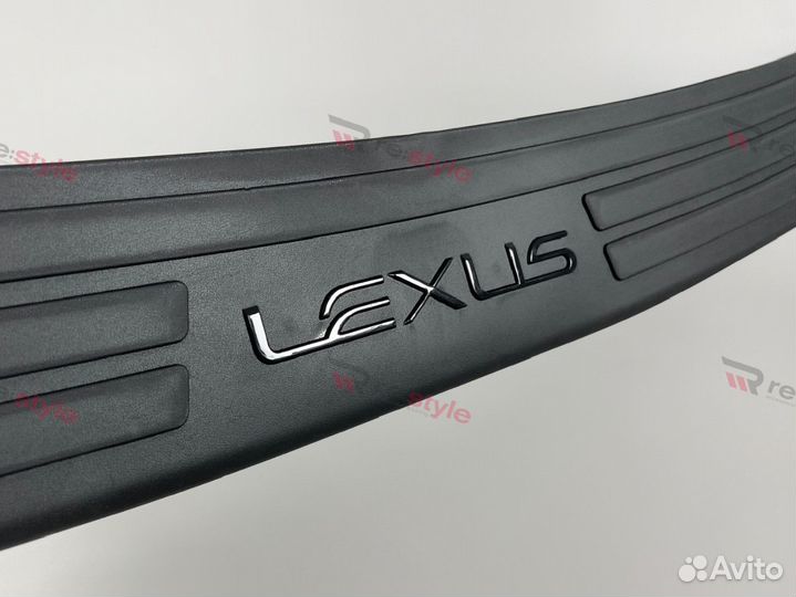 Накладка заднего бампера Lexus RX330 03-09 T2230