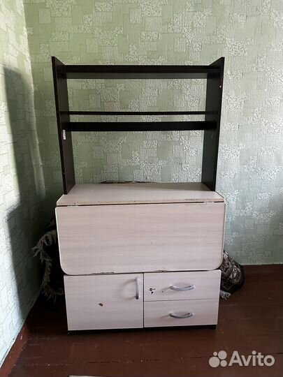 Компьютерный стол