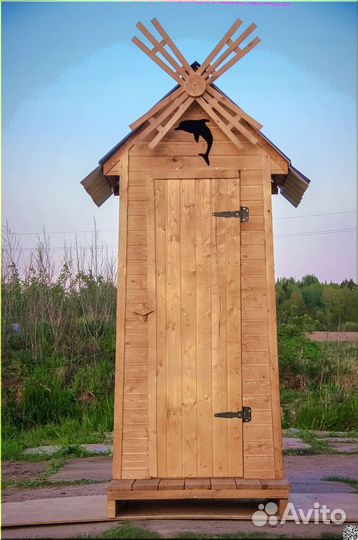 Дачный туалет деревянный