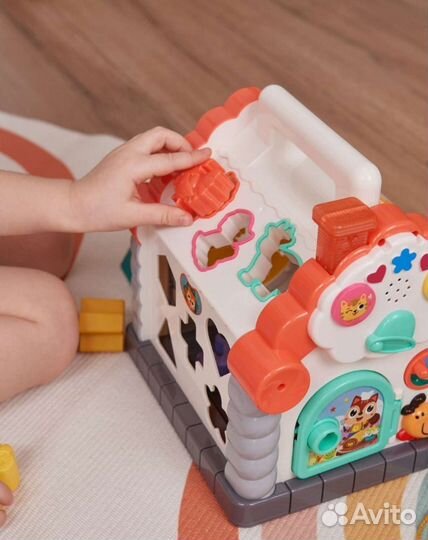 Игрушка Развивающий домик