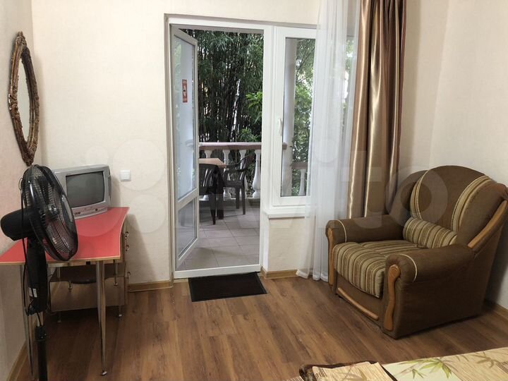 Комната 20 м² в 2-к., 1/2 эт.