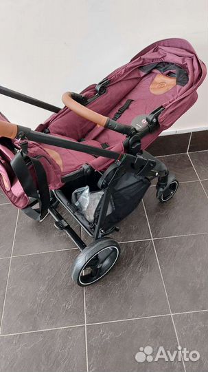 Прогулочная коляска с реверсивным коробом