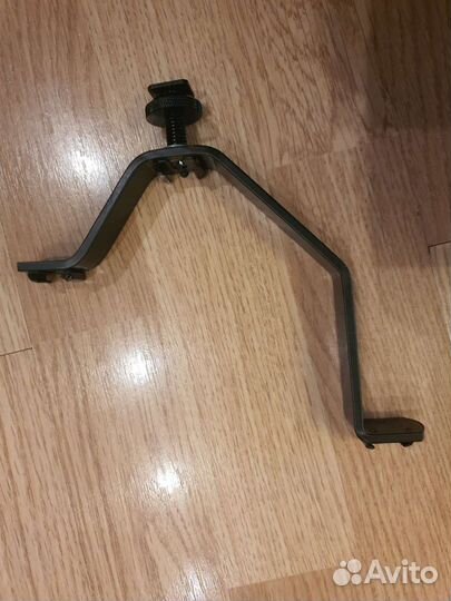 V-образный кронштейн тройник для горячего башмака