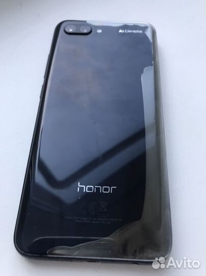 HONOR 10, 4/64 ГБ