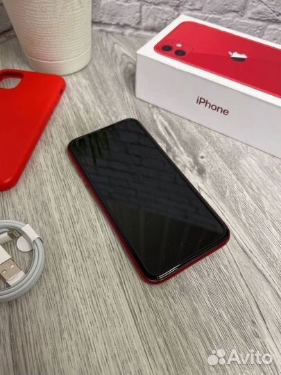 iPhone 11, 64 ГБ