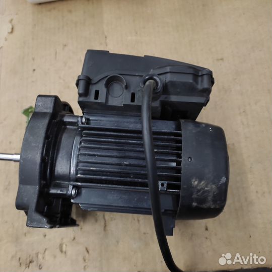 Мотор от насоса tecnoplus 15 4M
