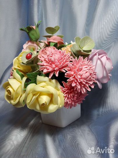 Цветы, цветочные композиции из фоамирана