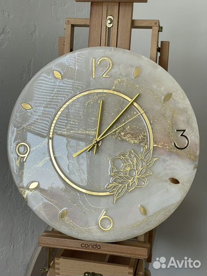 Часы из эпоксидной смолы