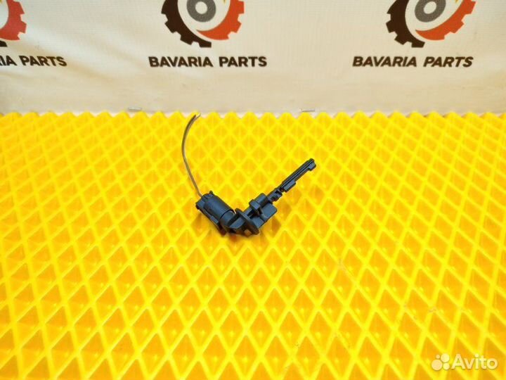 Датчик уровня охлаждающей жидкости Mercedes Cls