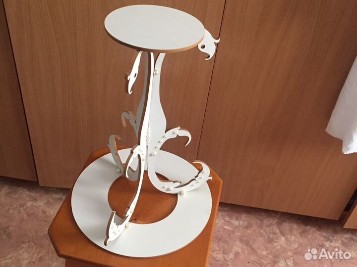 Декоративный элемент, подставка