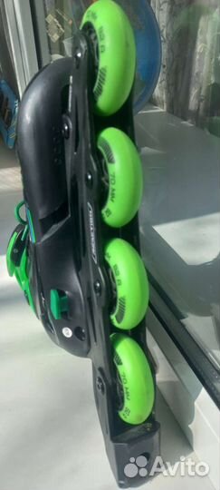 Роликовые коньки новые