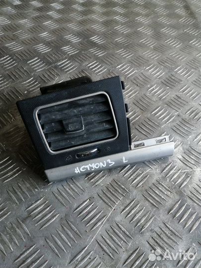 Дефлектор воздушный левый Ssangyong Actyon New CK