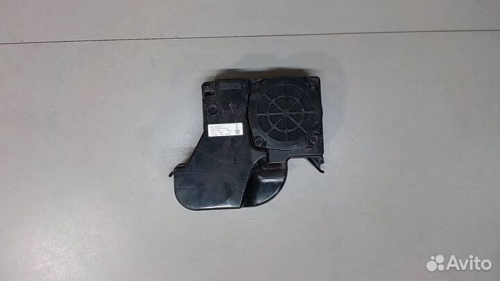 Динамик Porsche Taycan 2019 –, 2020