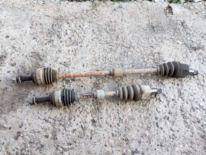 Привод Митсубиси Динго правый