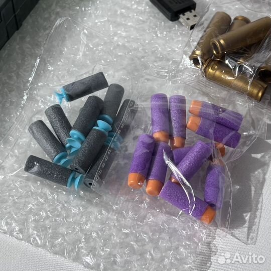 Игрушечный автомат с пульками