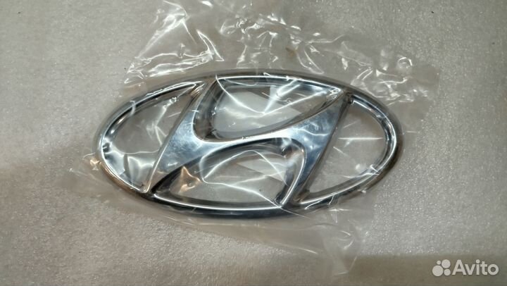 Эмблема передняя Hyundai Solaris 2