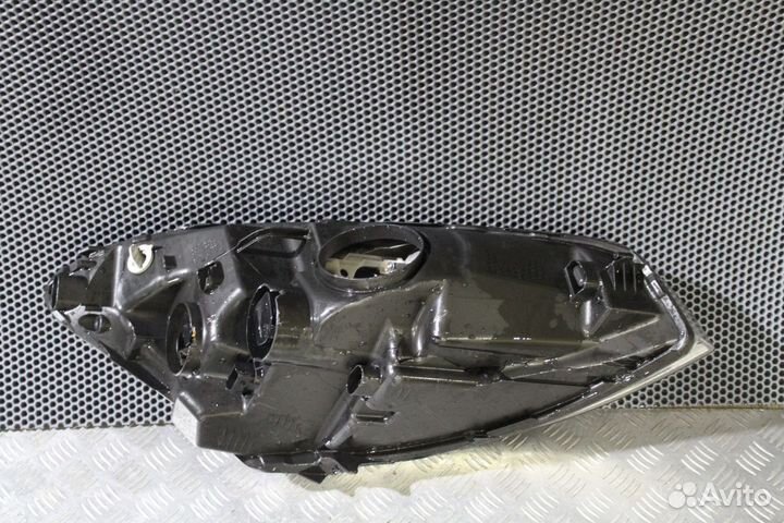 Фара левая Citroen C4 Picasso 1