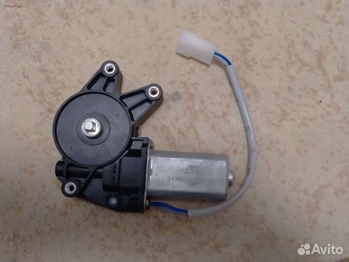 Моторчик стеклоподъёмника Ваз-2110,11,12,13,14,15