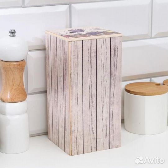 Банка для сыпучих продуктов, с крышкой 10х10х20 см