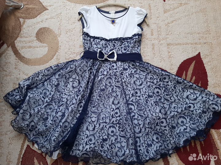 Продам платья