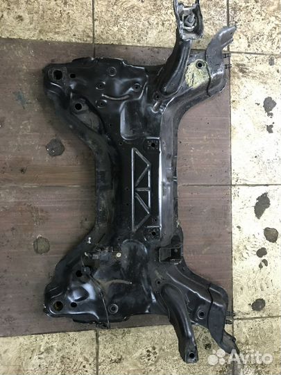 Подрамник peugeot 408