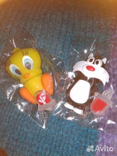 Флешка нов 32г