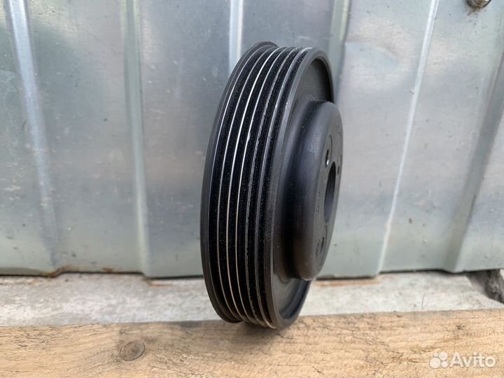 Шкив двухконтурного насоса гур BMW E34 525i M50