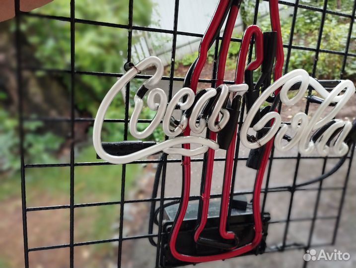 Вывеска Coca-Cola