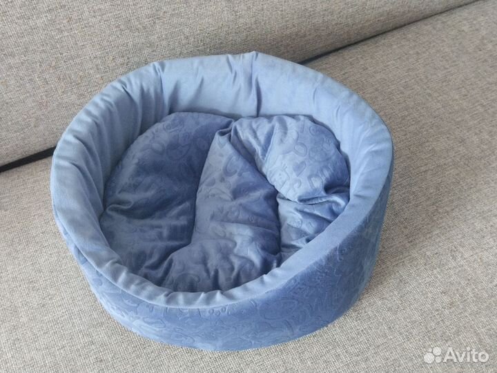 Лежанка для кошек новая