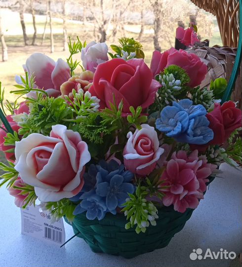 Корзина с цветами из мыла ручной работы