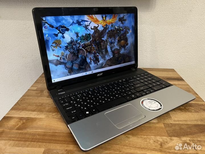 Быстрый идеальный Acer 6Gb SSD+500Gb держит 4 часа