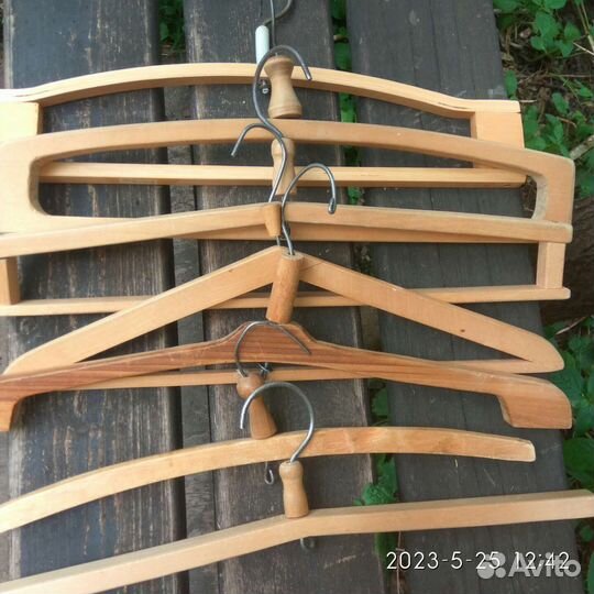 Вешалки плечики деревянные