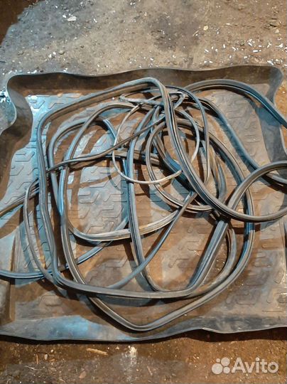 Уплотнитель дверного проема Daewoo Nexia