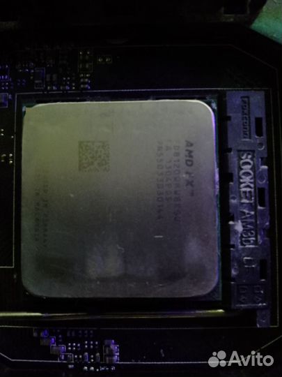 Материнская плата с процессором