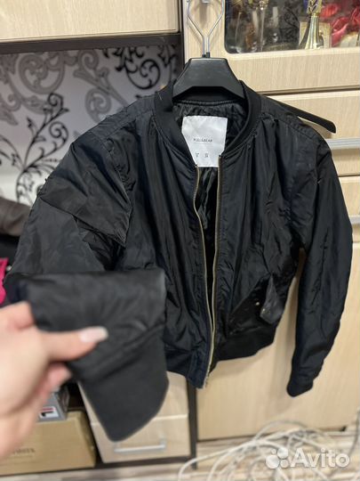 Бомбер женский