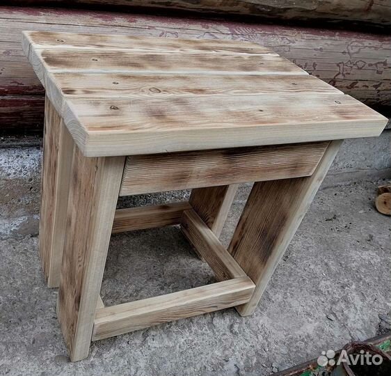 Табурет для бани из лиственницы
