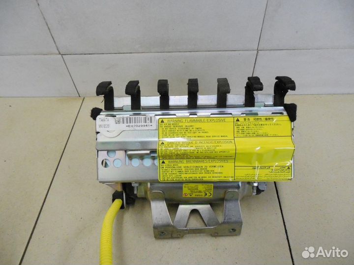 Подушка безопасности пассажирская (в торпедо) Lanc