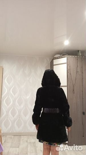 Шуба мутоновая 44 46 с капюшоном