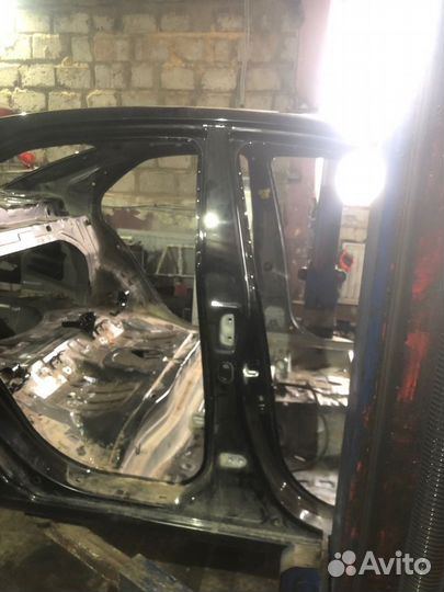 Центральная стойка правая KIA cerato 2 1.6 мт седа