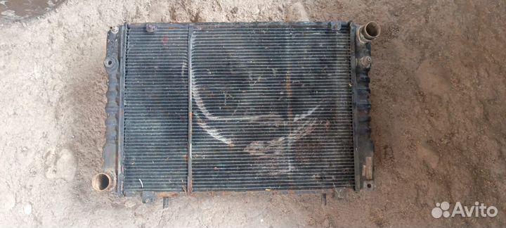 Продам радиатор на газель