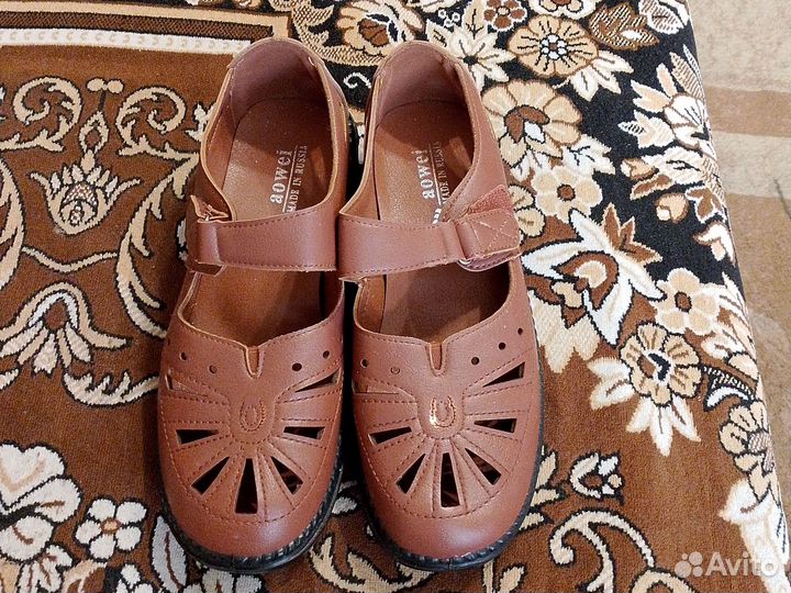 Сандалии женские 41р. новые