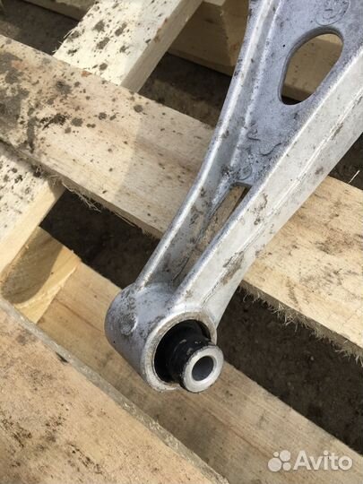 Рычаг задний левый под пружину BMW E46 3 series