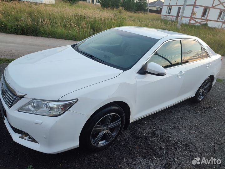 Toyota Camry 2.5 AT, 2013, 230 000 км