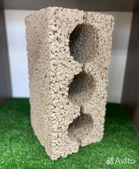 Трехпустотный блок