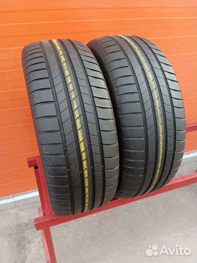 Bridgestone Turanza T005 215/55 R17 94V