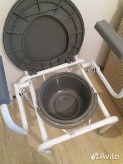 Туалетный стул