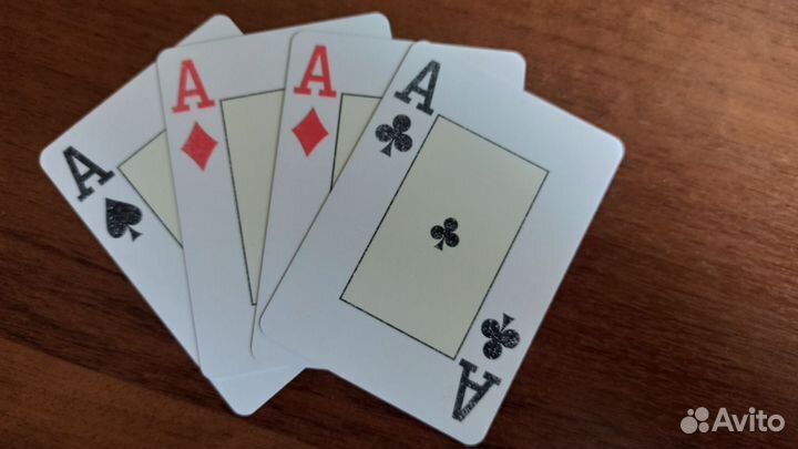 Игральные карты пластиковые