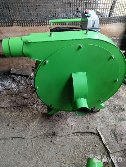 Роторная пневмо зернодробилка