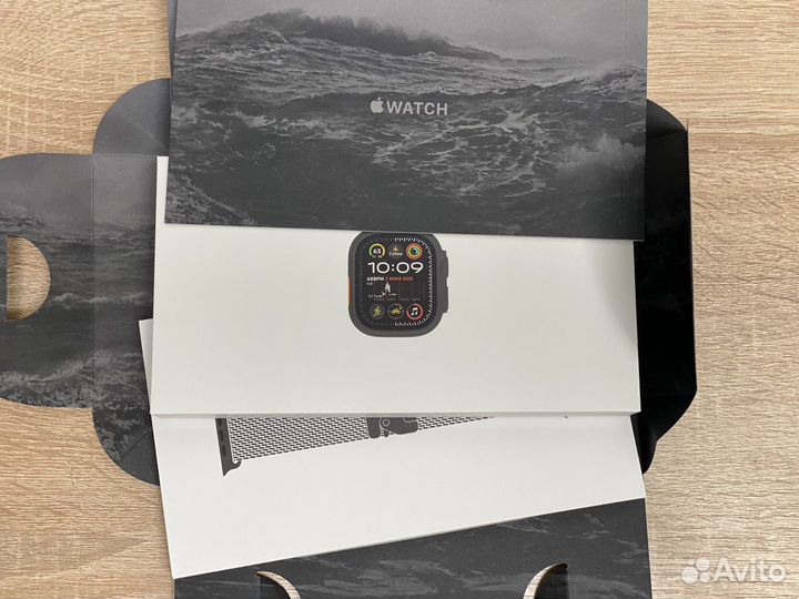 Apple Watch Ultra 2 49mm Black Milanese Loop